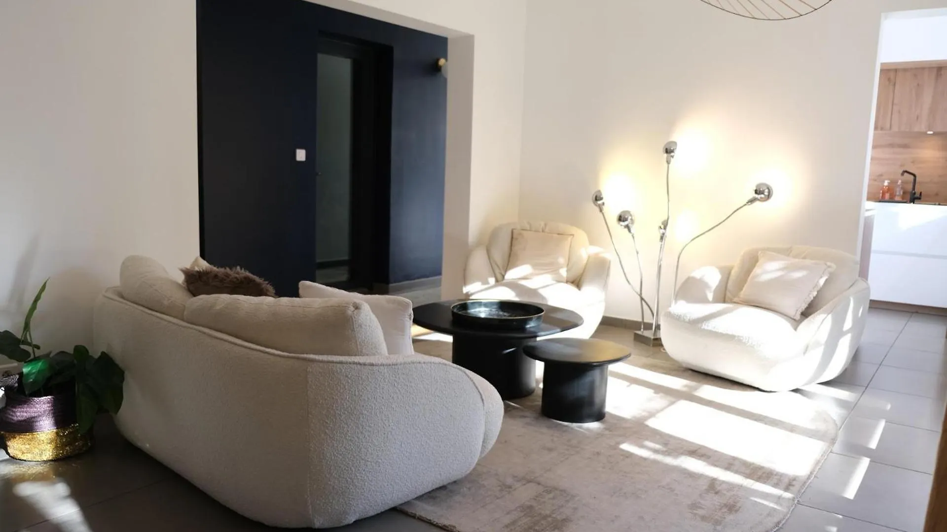 Beautiful Vacation Rental With Private Pool In The Heart Of The City Of Avignon, Sleeps 8. 0*, Avignon France