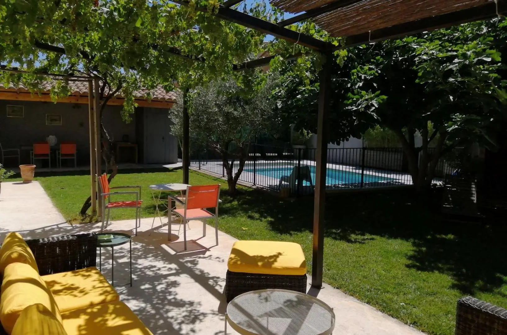 Holiday home Beautiful Vacation Rental With Private Pool In The Heart Of The City Of Avignon, Sleeps 8.