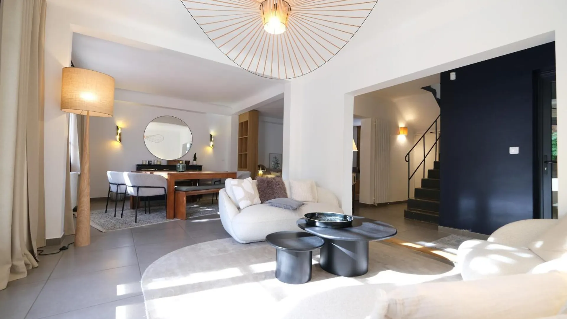 Beautiful Vacation Rental With Private Pool In The Heart Of The City Of Avignon, Sleeps 8.